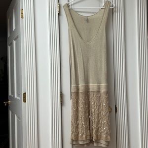 IISLI Flapper like gold threaded jersey dress
